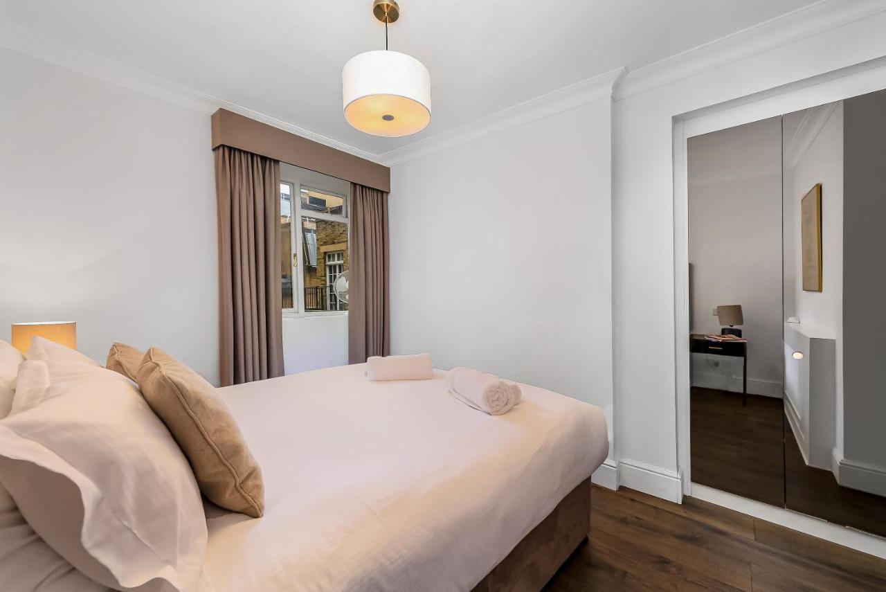 Апартаменты 10 Curzon Street By Mansley Лондон Экстерьер фото
