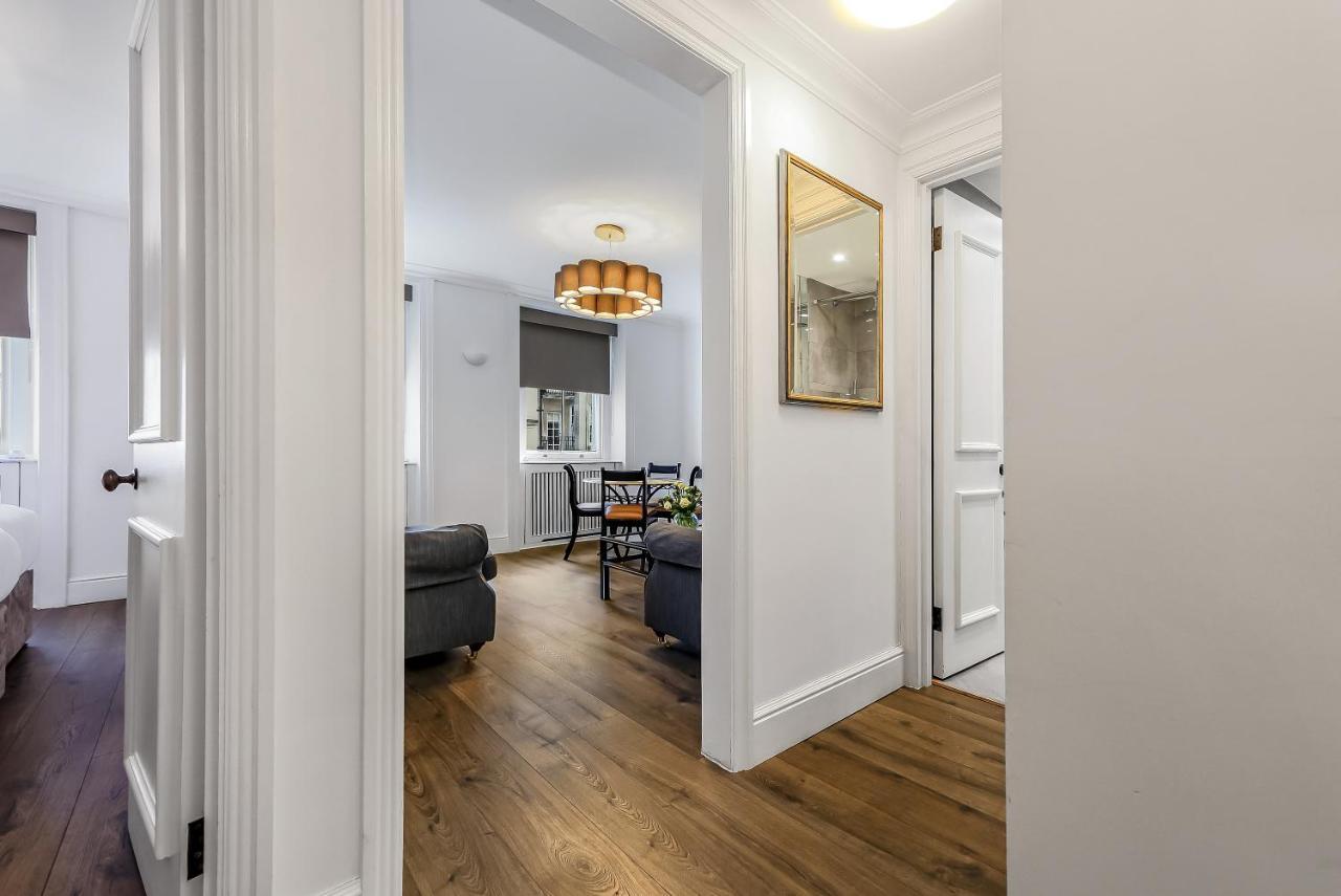 Апартаменты 10 Curzon Street By Mansley Лондон Экстерьер фото