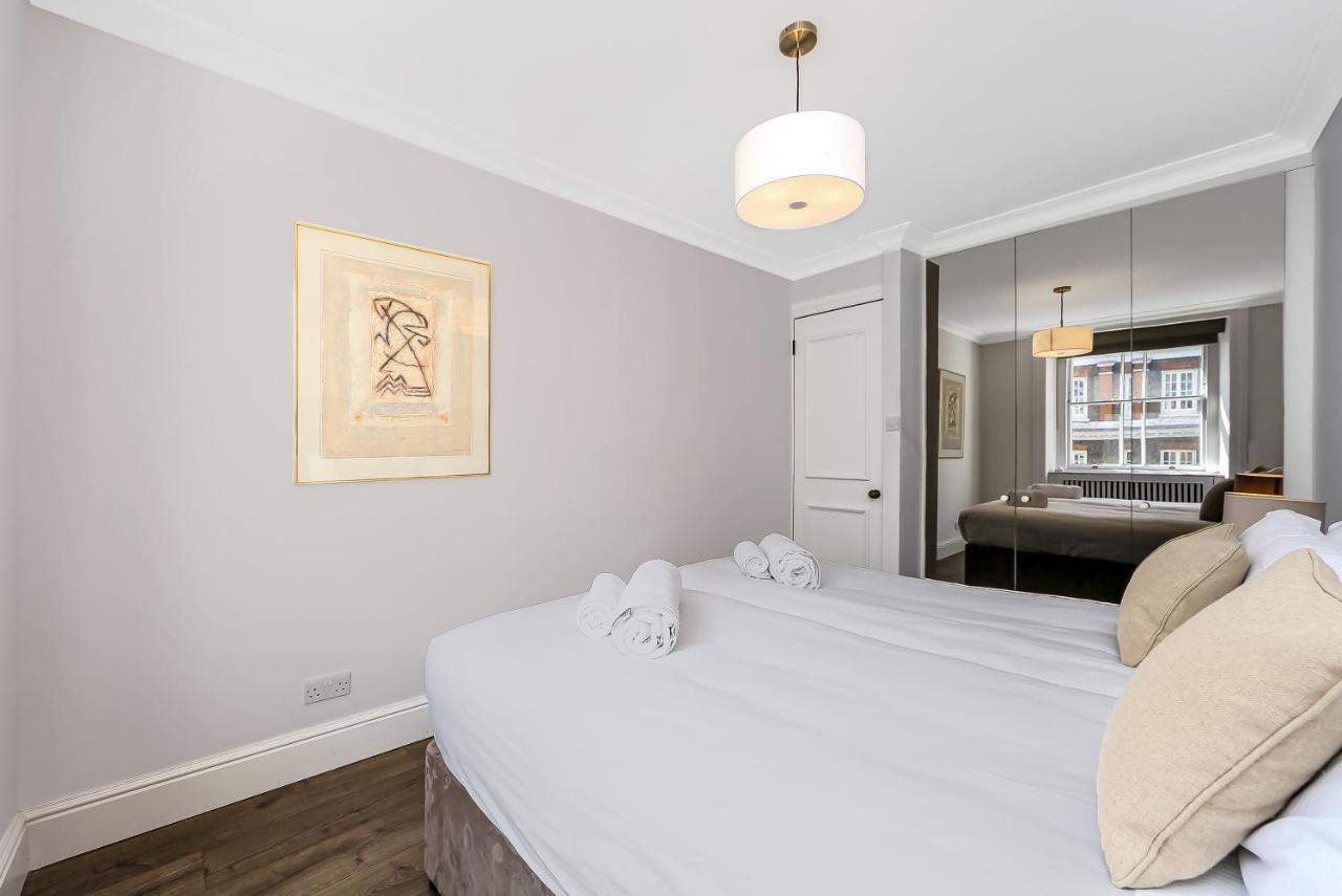 Апартаменты 10 Curzon Street By Mansley Лондон Экстерьер фото