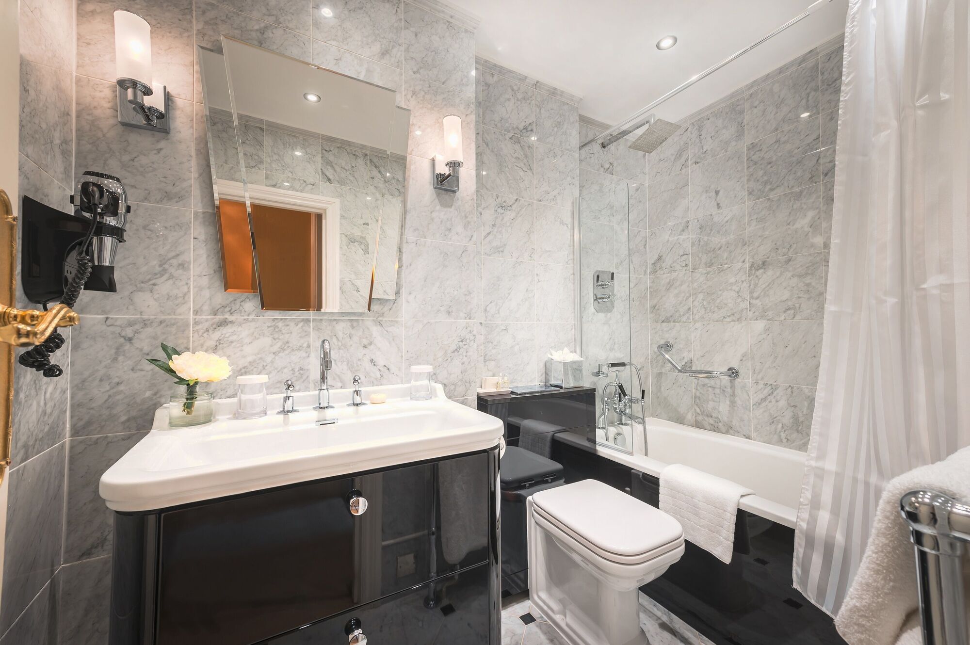 Апартаменты 10 Curzon Street By Mansley Лондон Интерьер фото